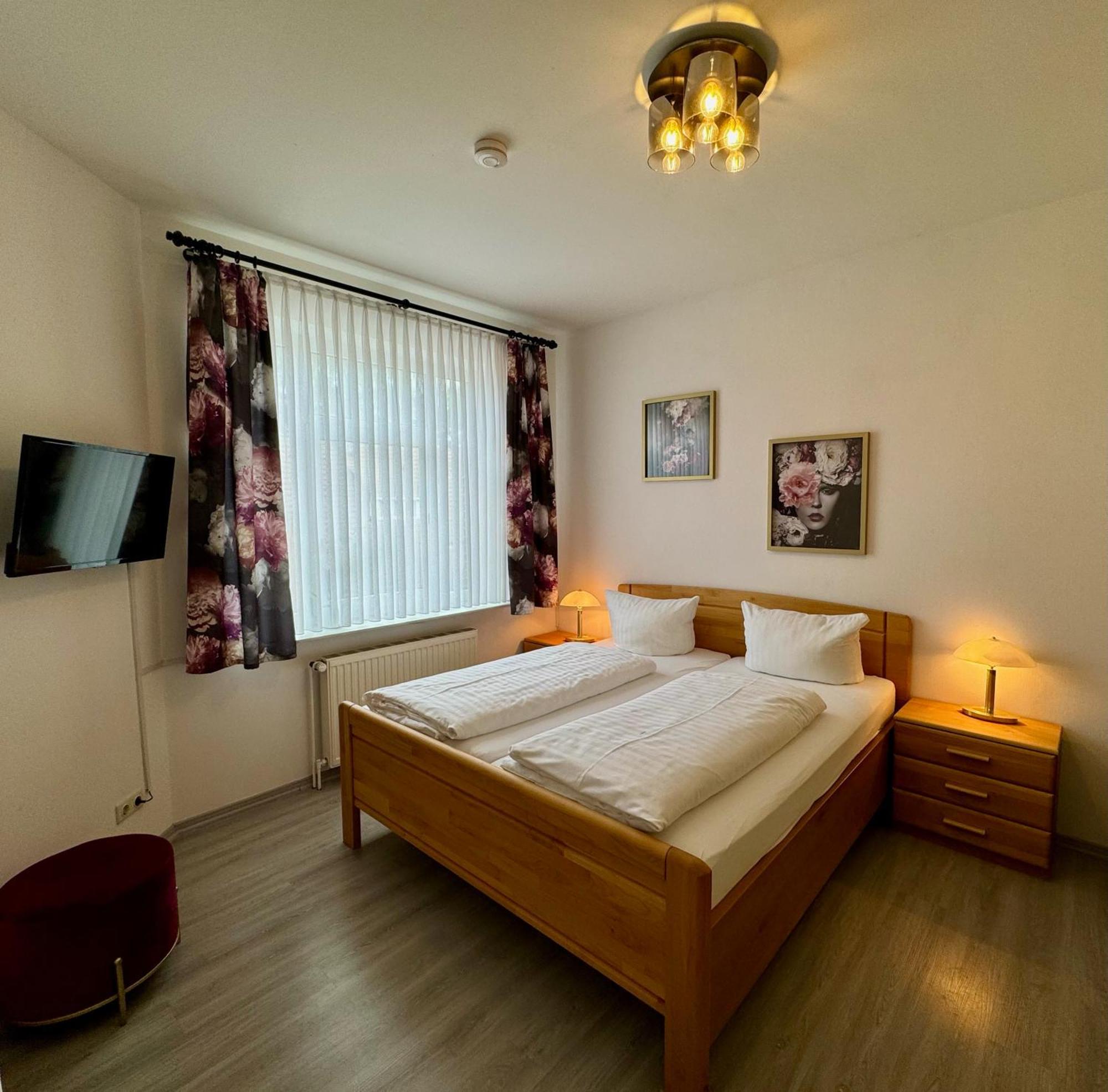 Hotel Sophien-Cafe Leer Eksteriør bilde